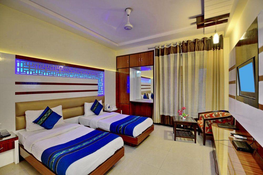 Hotel Star Plaza@New Delhi Railway Station Zewnętrze zdjęcie