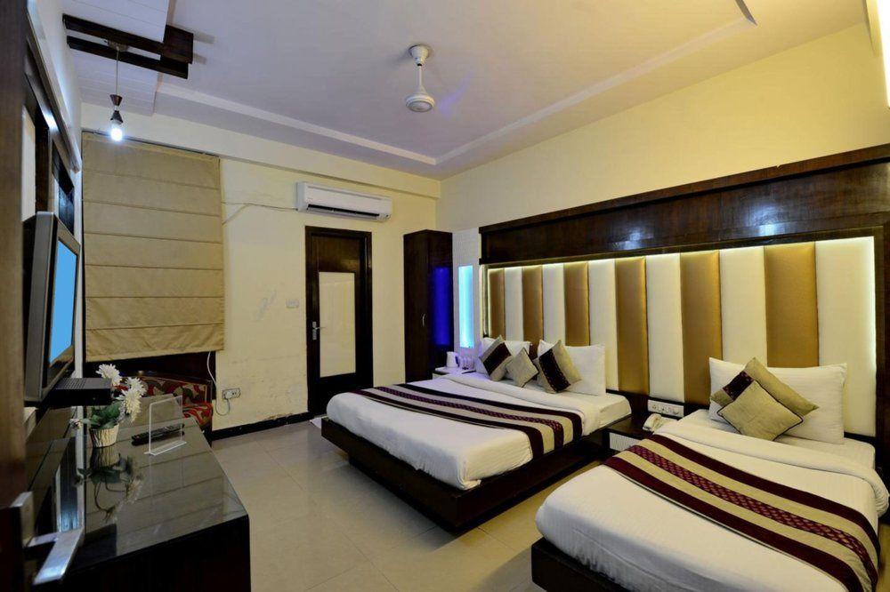 Hotel Star Plaza@New Delhi Railway Station Zewnętrze zdjęcie