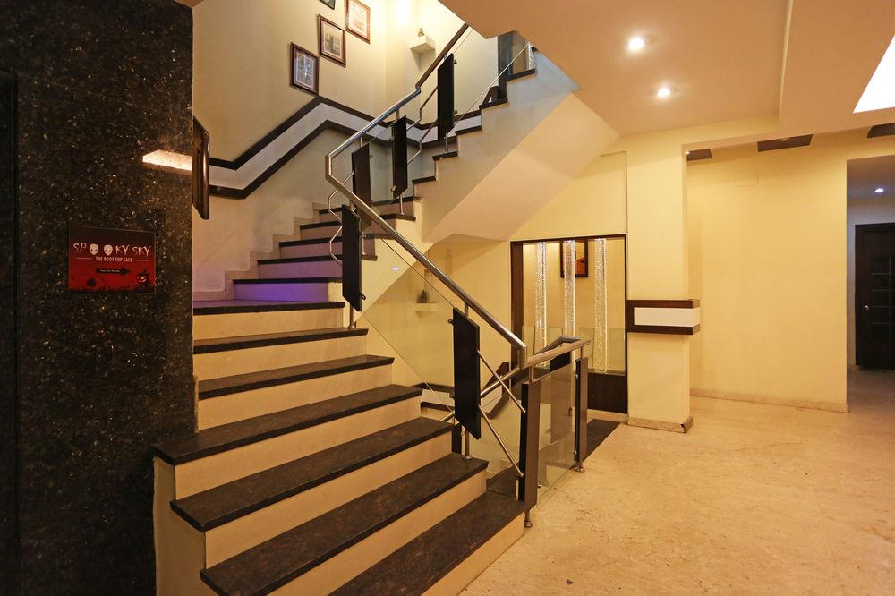 Hotel Star Plaza@New Delhi Railway Station Zewnętrze zdjęcie