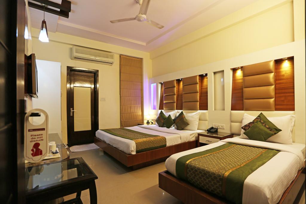 Hotel Star Plaza@New Delhi Railway Station Zewnętrze zdjęcie