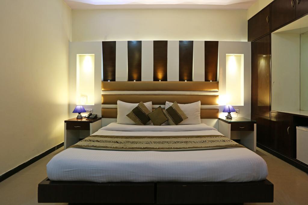 Hotel Star Plaza@New Delhi Railway Station Zewnętrze zdjęcie