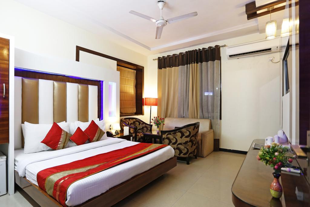 Hotel Star Plaza@New Delhi Railway Station Zewnętrze zdjęcie