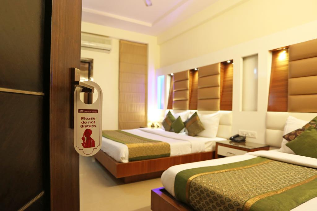 Hotel Star Plaza@New Delhi Railway Station Zewnętrze zdjęcie