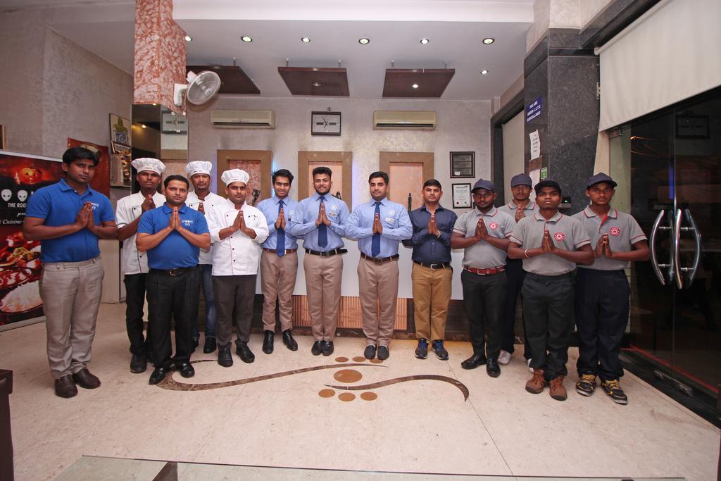 Hotel Star Plaza@New Delhi Railway Station Zewnętrze zdjęcie