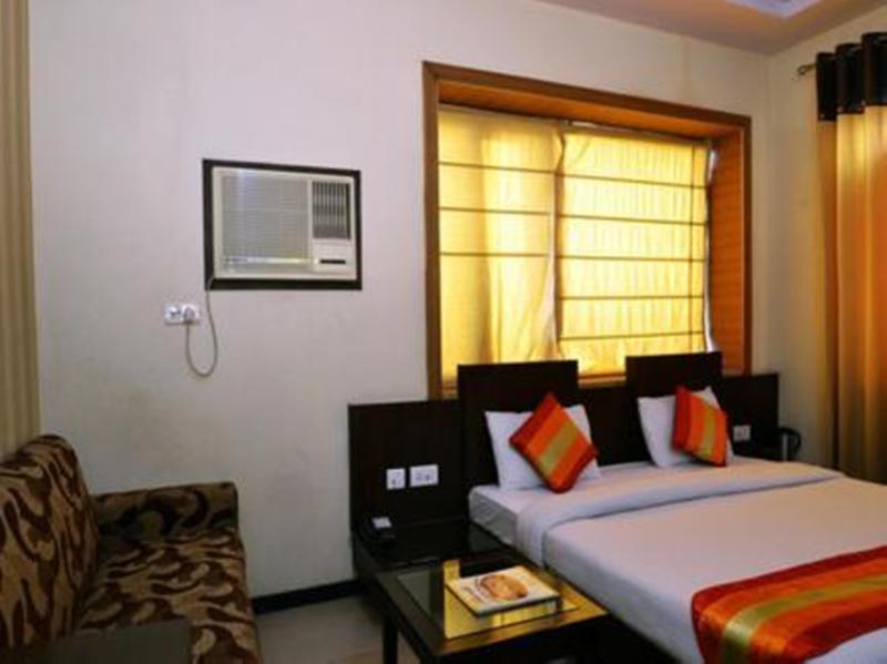 Hotel Star Plaza@New Delhi Railway Station Zewnętrze zdjęcie