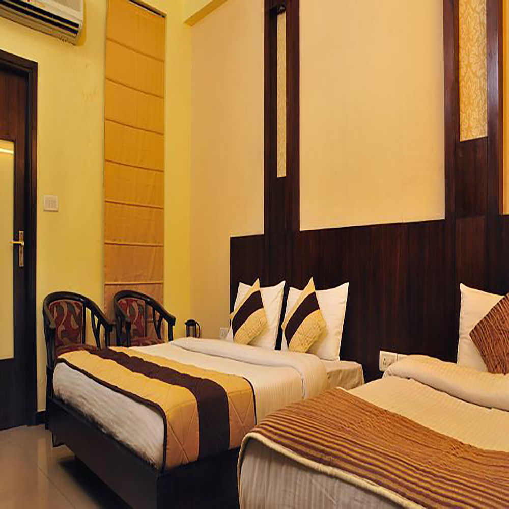 Hotel Star Plaza@New Delhi Railway Station Zewnętrze zdjęcie