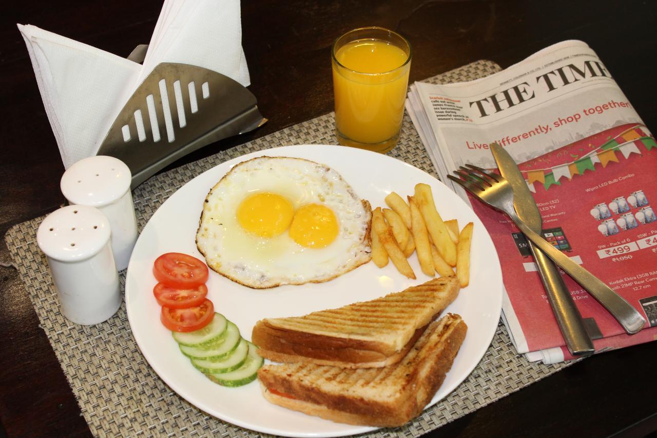 Hotel Star Plaza@New Delhi Railway Station Zewnętrze zdjęcie